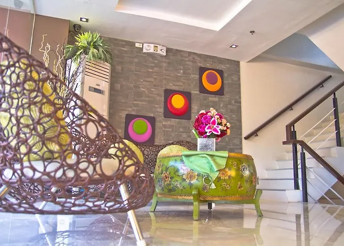 Canberry 2* Cebu Stadt