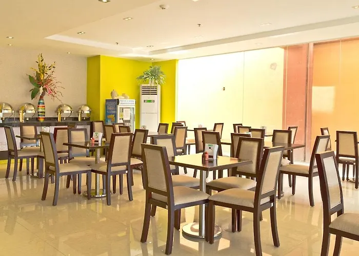 Canberry Hotel