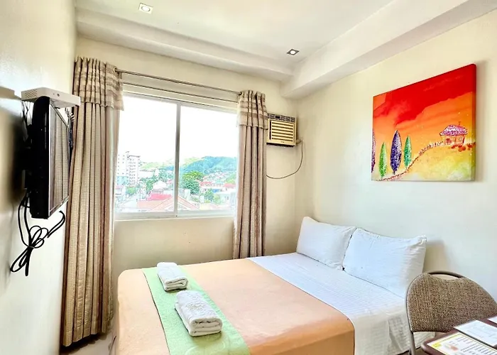 Hotel Canberry 2*
