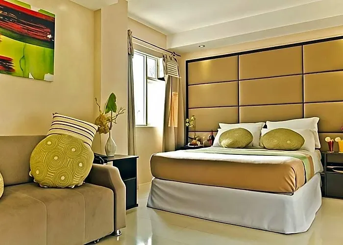 Hotel Canberry 2*