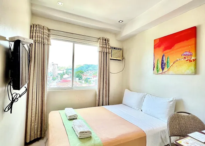 Hotel Canberry 2*