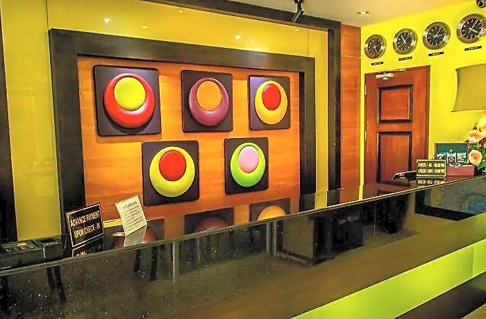 Canberry Hotel 2*