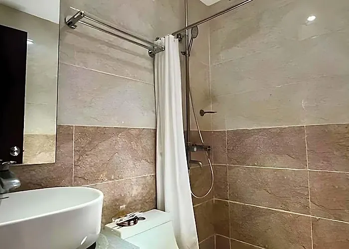 Hotel Canberry