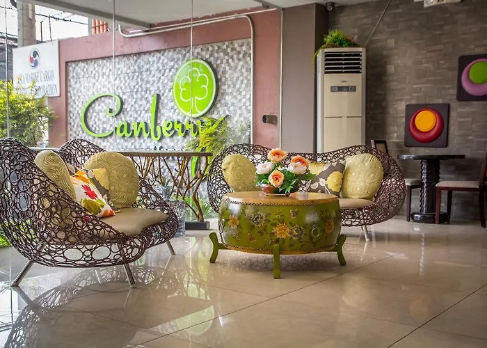 Hotel Canberry 2*