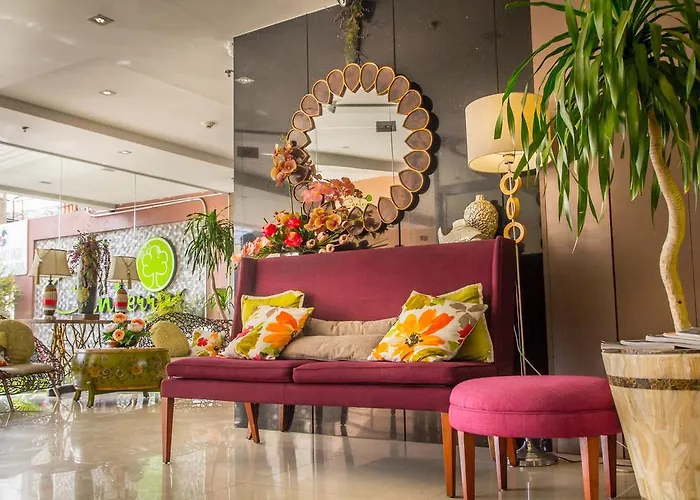 Hotel Canberry 2*