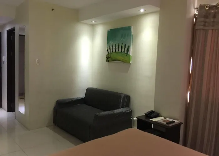 Canberry Hotel