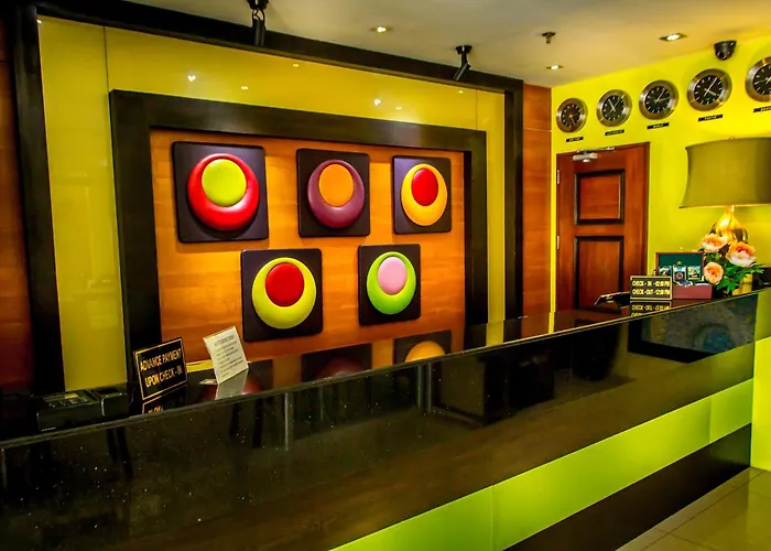 Canberry Hotel 2*